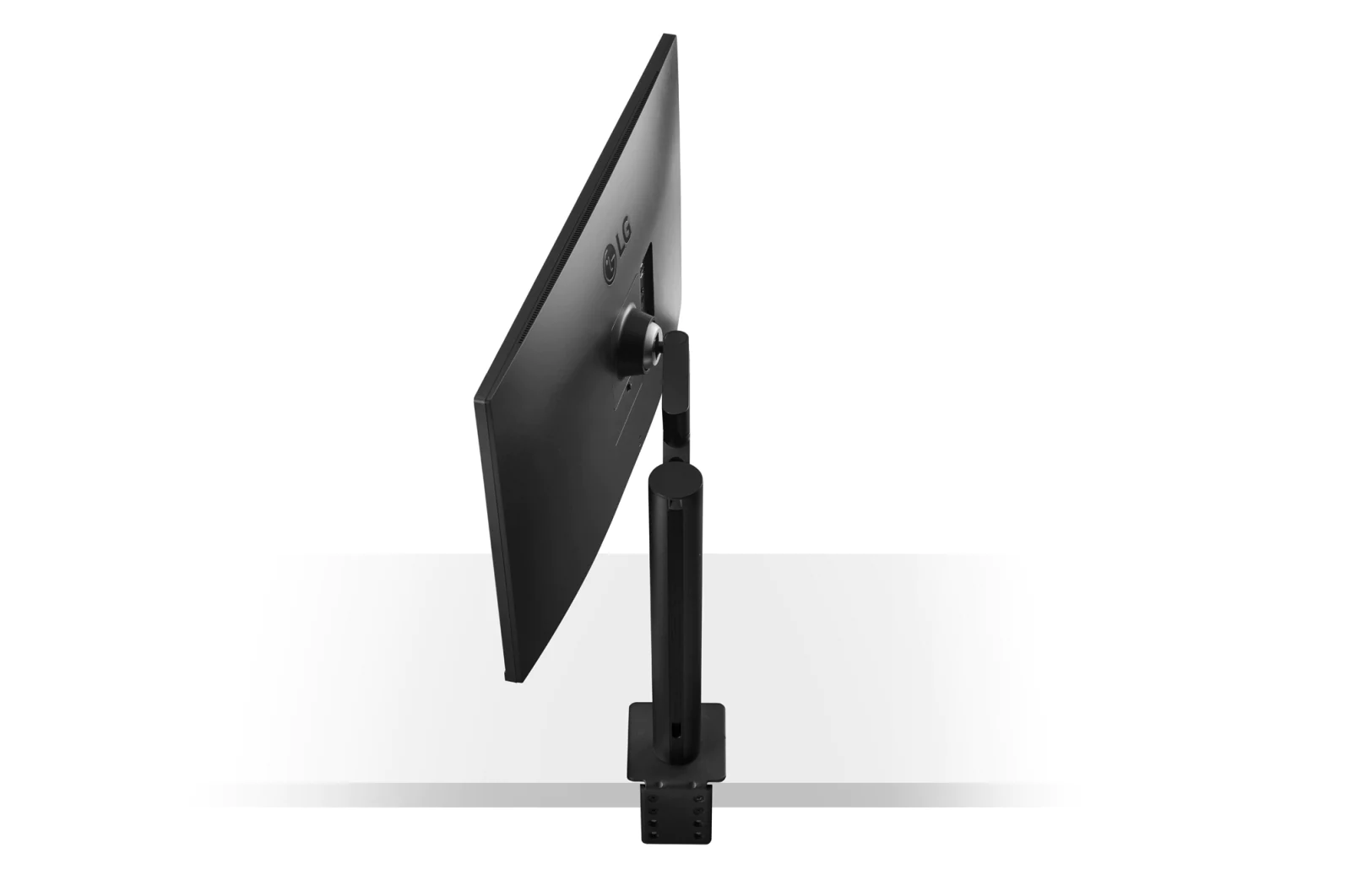 LG 32UN880-B 31.5" 4K IPS MONITOR thumbnail 2