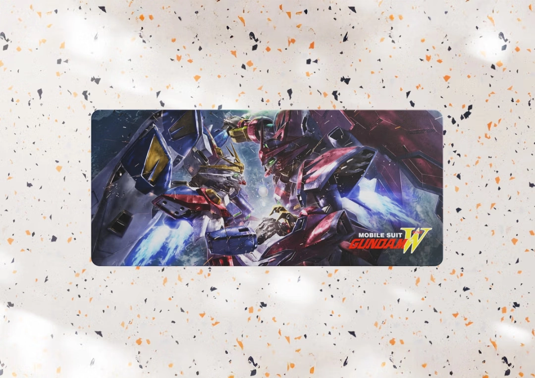 HYTE Gundam Wing Desk Pad【預計2026年Q4到貨】